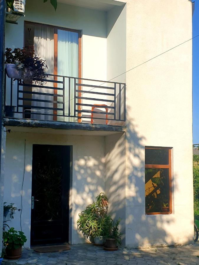 Four Seasons In Kutaisi Hotel Exterior photo